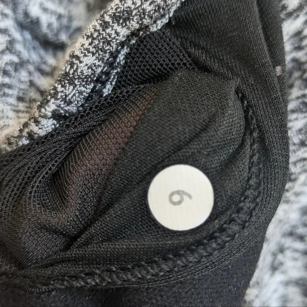 lululemon athletica flow freely